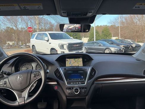 Used 2017 Acura MDX SH-AWD w/ Technology Package image 4