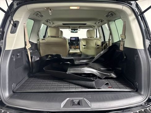 Used 2021 Nissan Armada SL w/ Captain's Chairs Package image 26