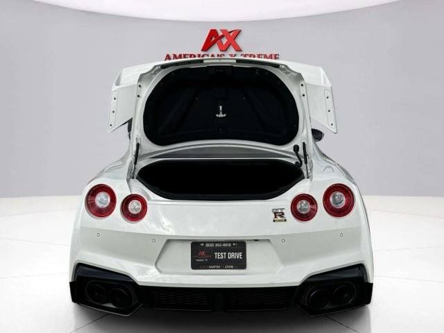 Used 2024 Nissan GT-R w/ Floor Mat Package AWD/4WD image 55