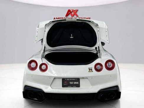 Used 2024 Nissan GT-R w/ Floor Mat Package AWD/4WD image 55