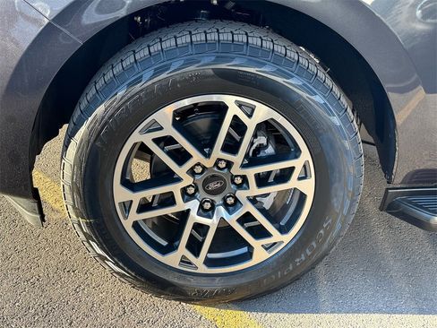 New 2025 Ford Expedition Max Active image 7