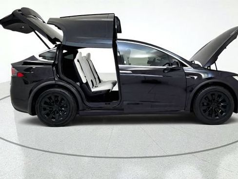 Used 2021 Tesla Model X Long Range AWD/4WD image 20