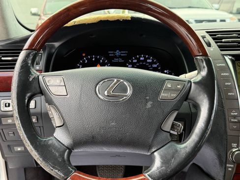 Used 2007 Lexus LS 460 L RWD image 10