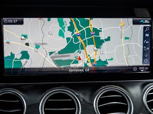 Used 2019 Mercedes-Benz E 300 image 27