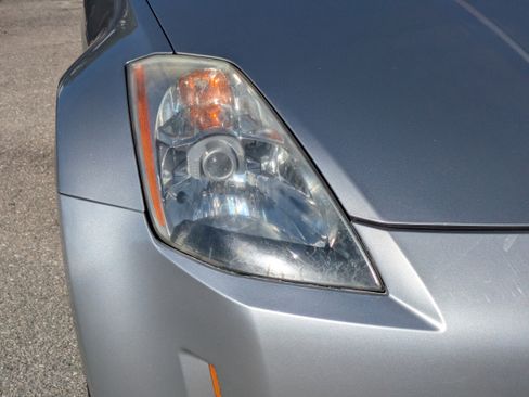 Used 2005 Nissan 350Z Enthusiast image 10
