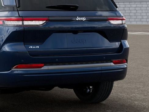 New 2026 Jeep Grand Cherokee Limited AWD/4WD image 13