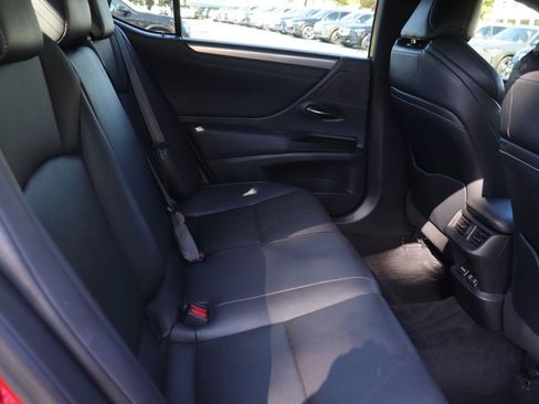 Used 2019 Lexus ES 350 F Sport w/ Accessory Package 2 FWD image 17