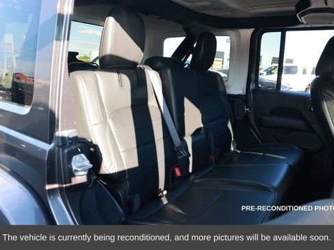 Used 2022 Jeep Wrangler Unlimited Sahara w/ Cold Weather Group image 12