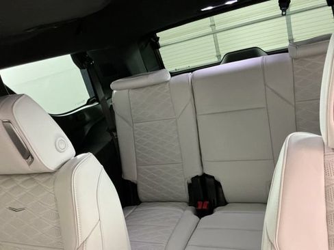 Used 2026 Cadillac Escalade V AWD/4WD image 30