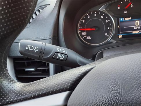 Used 2024 GMC Terrain SLE image 19