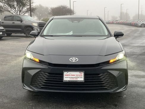New 2026 Toyota Camry LE image 2