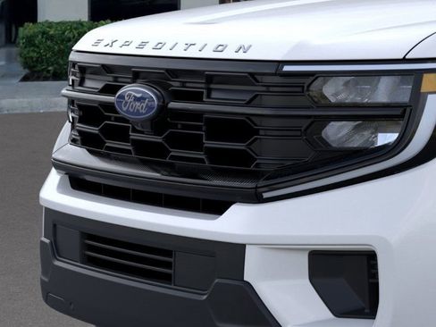 New 2025 Ford Expedition Max Active image 17