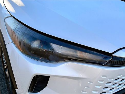 Used 2026 Toyota Corolla Cross SE image 27