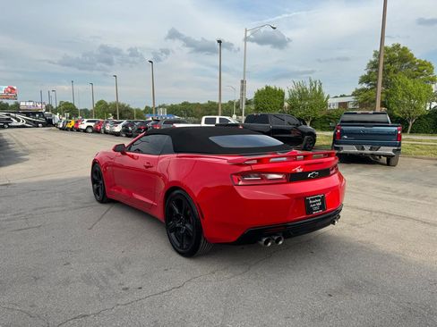 Used 2017 Chevrolet Camaro LT RWD image 5