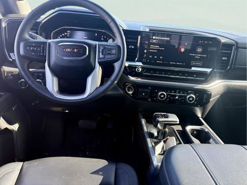 Used 2025 GMC Sierra 1500 SLT AWD/4WD image 12