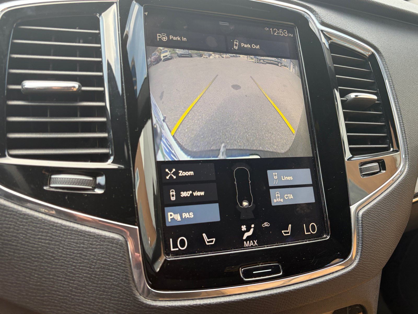 Used 2017 Volvo XC90 T6 Momentum w/ Vision Package AWD/4WD image 23