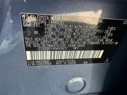 Used 2013 Toyota RAV4 LE FWD image 37