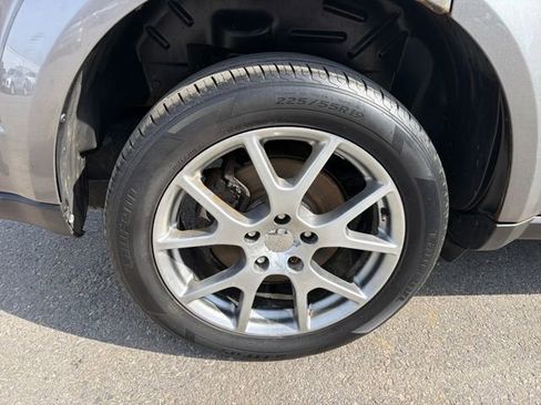 Used 2012 Dodge Journey R/T w/ Navigation & Sound Group I image 28