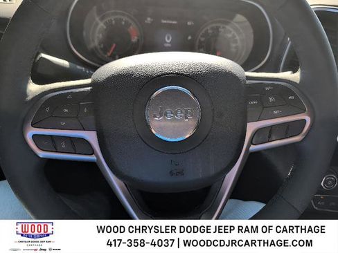 Used 2022 Jeep Cherokee Latitude Lux AWD/4WD image 12