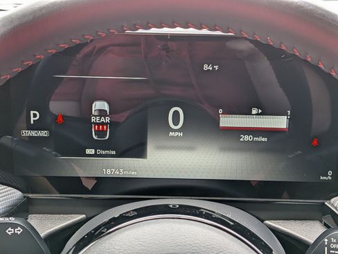 Used 2025 Nissan Kicks SR AWD/4WD image 19