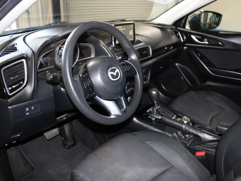 Used 2016 MAZDA MAZDA3 i Sport w/ Preferred Equipment Package FWD image 23