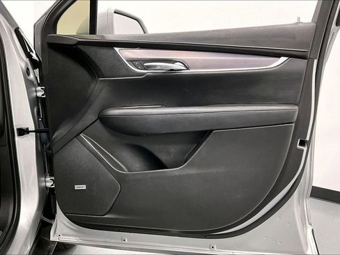 Used 2018 Cadillac XT5 Premium Luxury AWD/4WD image 23
