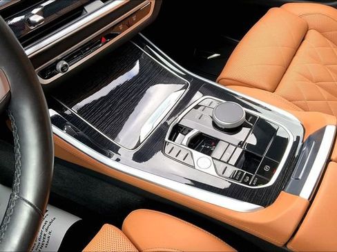 Used 2025 BMW X5 xDrive40i w/ M Sport Package image 13