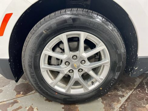 Used 2022 Chevrolet Equinox LT FWD image 26