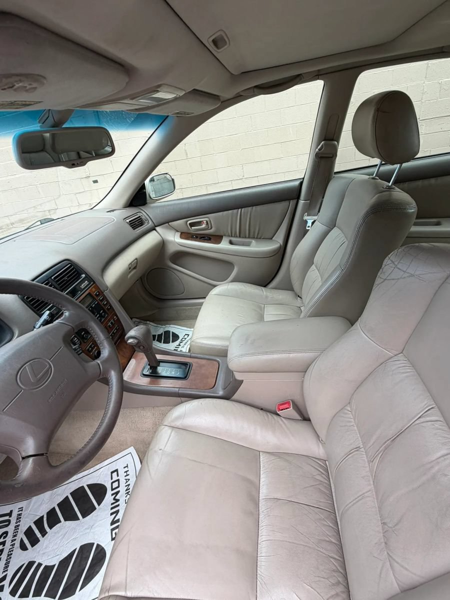 Used 2000 Lexus ES 330 w/ Lexus Value Pkg FWD image 20