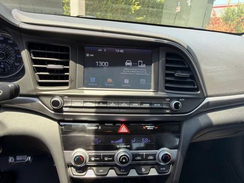 Used 2020 Hyundai Elantra SEL w/ Cargo Package (C1) FWD image 7