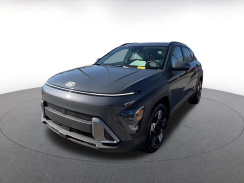 Used 2025 Hyundai Kona SEL image 7