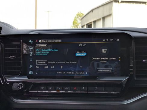 Used 2025 Chevrolet Silverado 2500 High Country w/ Technology Package image 19