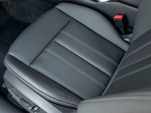 New 2026 Audi Q5 Premium image 15