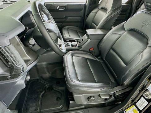 Used 2025 Ford Bronco Badlands image 9
