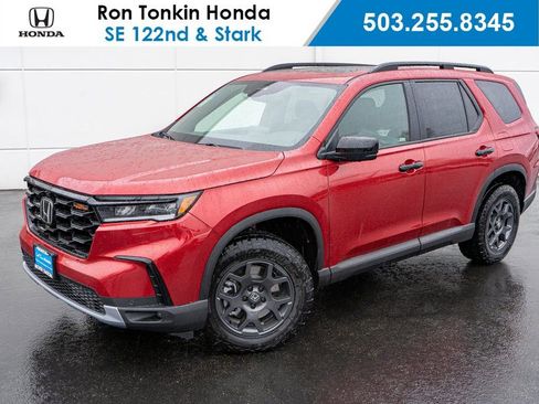 New 2025 Honda Pilot TrailSport image 1