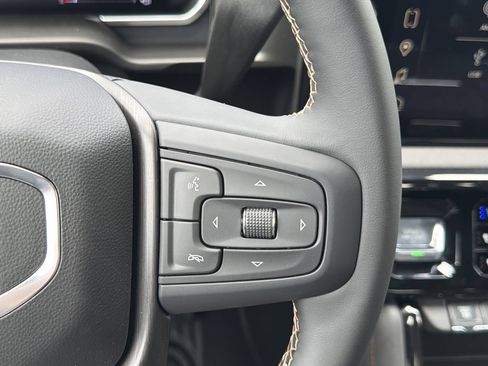 New 2026 GMC Sierra 2500 AT4 w/ LPO, Black Badging Package AWD/4WD image 9