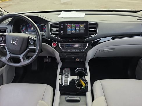 Used 2021 Honda Pilot Touring image 15
