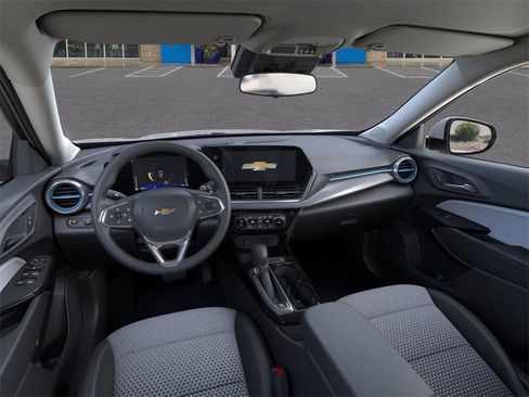 New 2026 Chevrolet Trax LT image 15