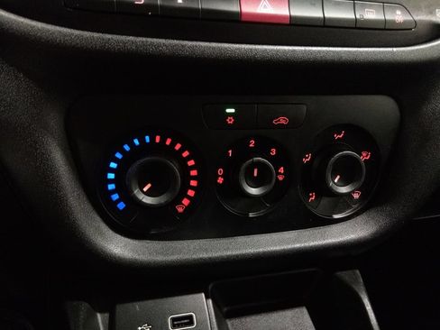 Used 2022 RAM ProMaster City Tradesman w/ Window Group 05 FWD image 20