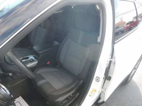 Used 2024 Chevrolet Blazer LT w/ Convenience Package image 5