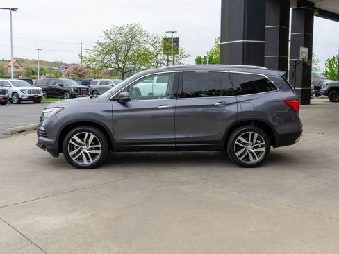 Used 2018 Honda Pilot Elite image 4