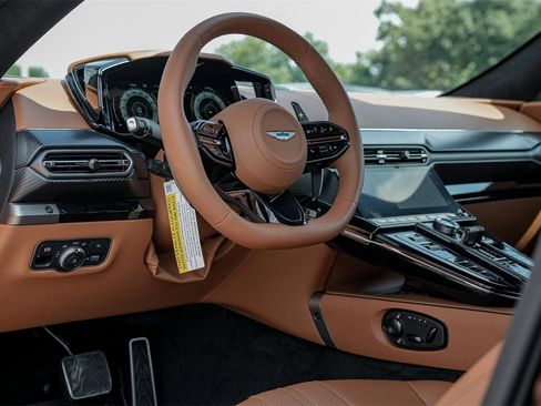 New 2025 Aston Martin V8 Vantage Coupe image 15