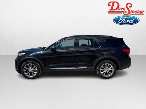 Used 2024 Ford Explorer XLT w/ Equipment Group 202A AWD/4WD image 10