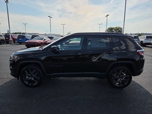 New 2026 Jeep Compass Limited w/ Sun, Sound & Navigation Group AWD/4WD image 4
