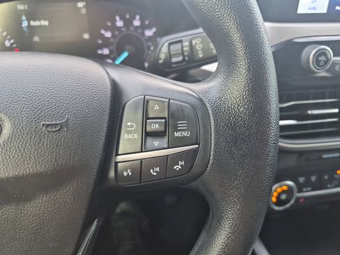 Used 2020 Ford Escape SE image 26