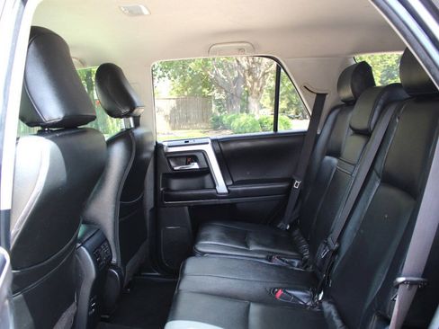 Used 2016 Toyota 4Runner SR5 RWD image 12