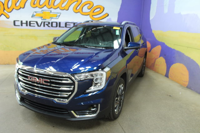 Used 2023 GMC Terrain SLT w/ Tech Package AWD/4WD image 8