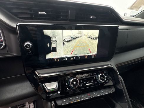 Used 2024 GMC Sierra 1500 AT4 w/ Technology Package image 24