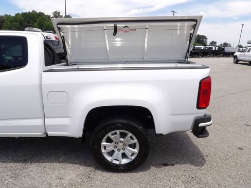 Used 2022 Chevrolet Colorado LT w/ Fleet Safety Package RWD image 41