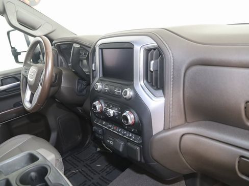 Used 2020 GMC Sierra 3500 SLT w/ Gooseneck/5TH Wheel Package image 38